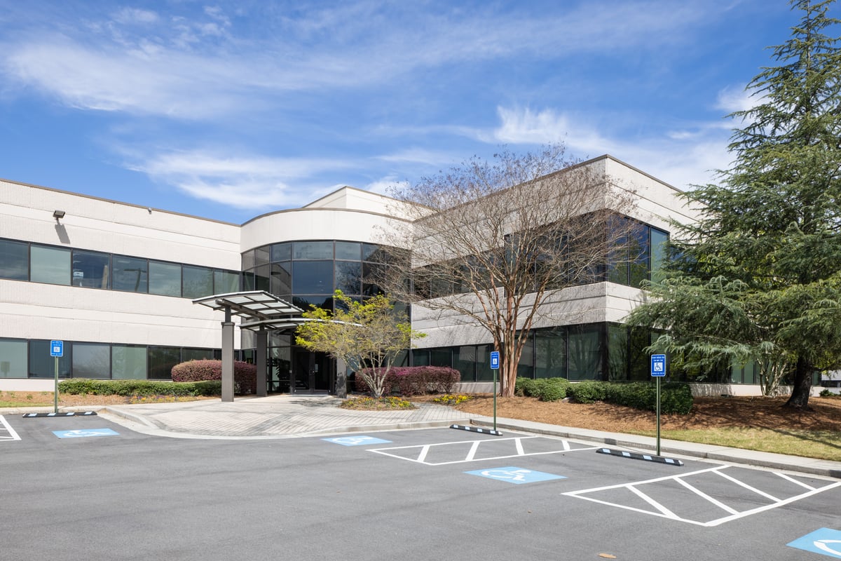 atlanta-brookhaven-exterior